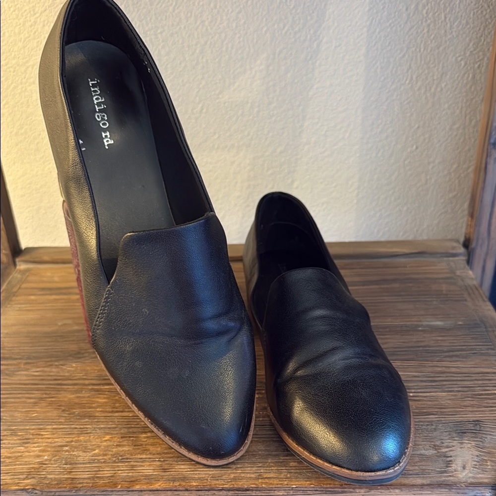 Indigo Rd. Black vegan Leather Loafers with Minimalist Design